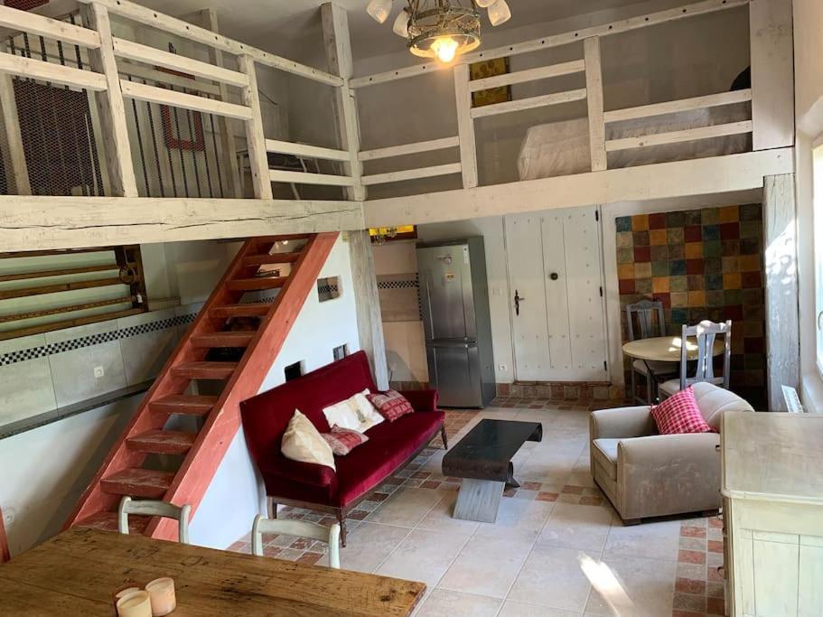 Le Tapis Vert - Loft Avec Jardin Auch Kültér fotó