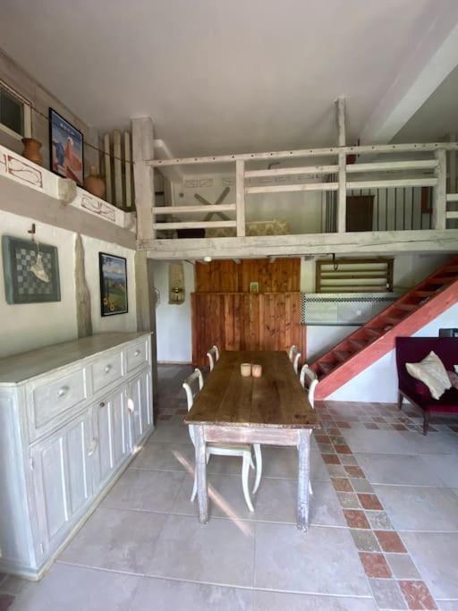 Le Tapis Vert - Loft Avec Jardin Auch Kültér fotó