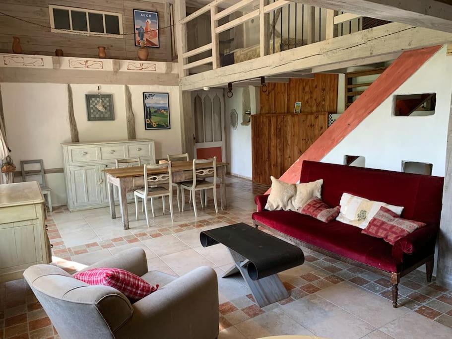 Le Tapis Vert - Loft Avec Jardin Auch Kültér fotó